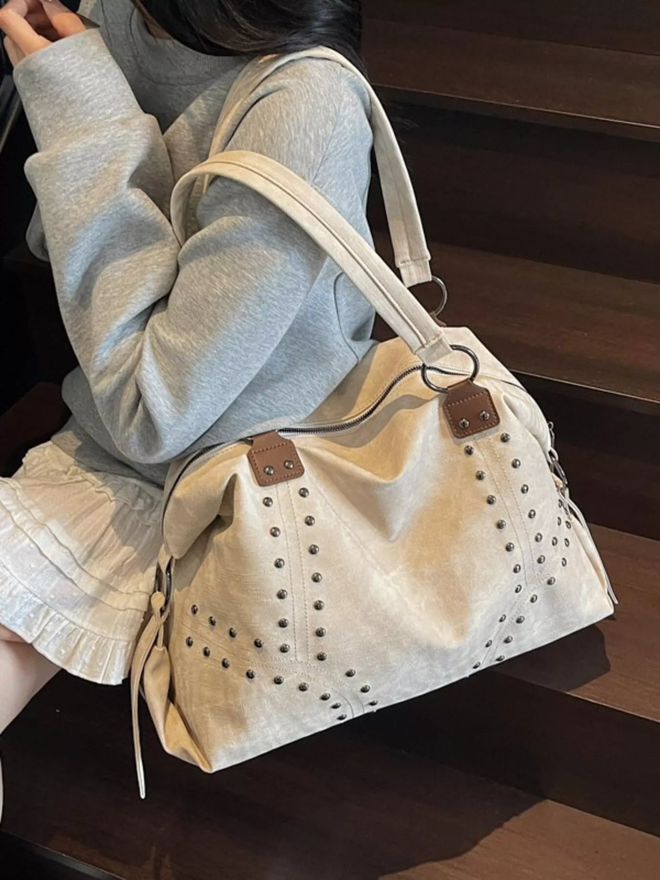 Psychological, Social, and Cultural Dimensions of Women’s Handbags: An In-Depth Exploration of Attachment, Identity, and Material Culture